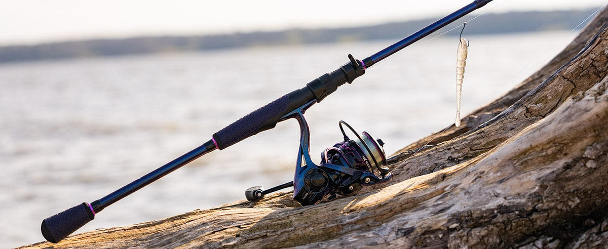 Embark on a journey with the Royale Legend Pro Spinning Reel. Its celestial-inspired paint scheme, chosen by our fan base, unveils captivating colors reminiscent of the cosmos.