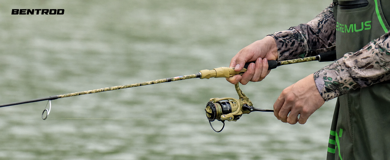 A camouflage finish with American flag accents commemorates 250 years of American heritage.